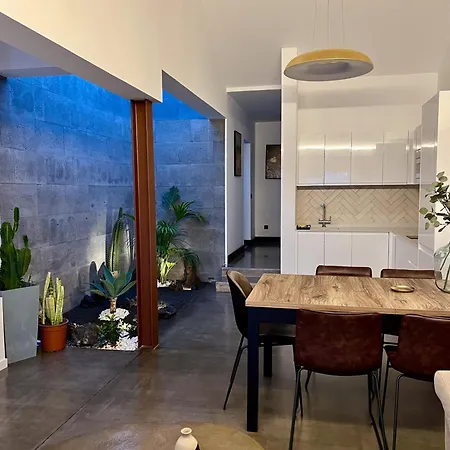 Garden House, Playa Honda *