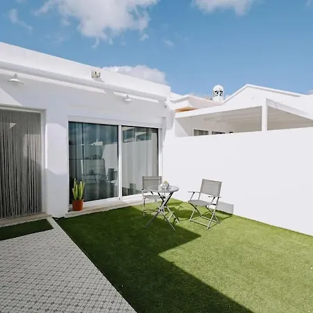 Garden House, Playa Honda أرّاثيفي