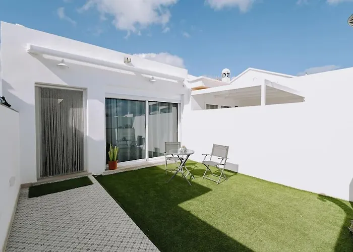 Garden House, Playa Honda أرّاثيفي